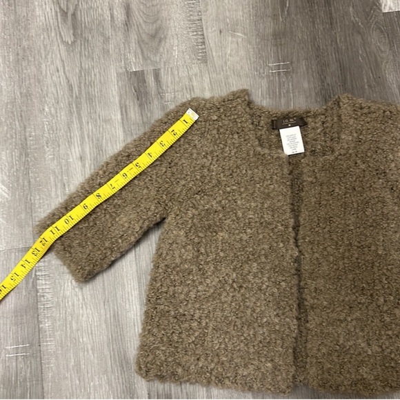 Elegant Gray Women's Sweater - Picture 5 of 6